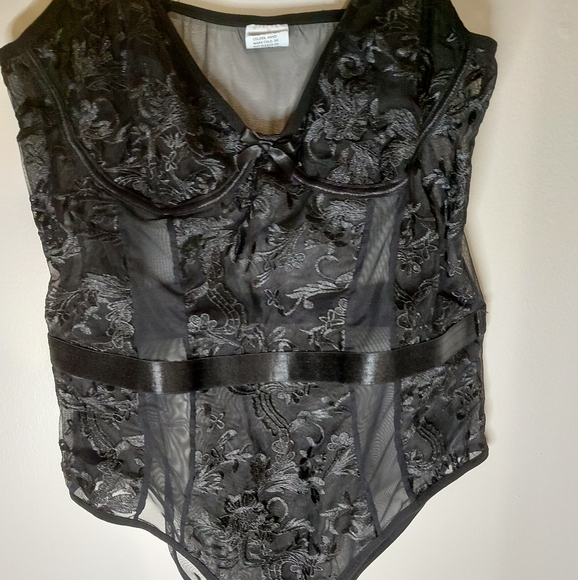 Black Lace Sheer Bodysuit - Picture 2 of 7